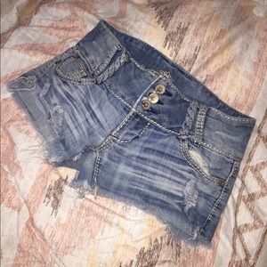 Almost Famous Size 0 Short Shorts